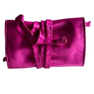 J.Crew Pink Fuchsia Satin Jewelry Roll Travel Case NWOT 4.5” X 9.25”